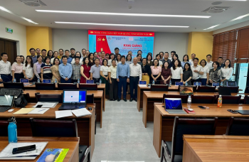 UTT KHAI MẠC CHƯƠNG TRÌNH BỒI DƯỠNG CHUYỂN ĐỔI SỐ VÀ ỨNG DỤNG AI TRONG THỰC THI CÔNG VỤ CHO CB-CC-VC CỦA TP HÀ NỘI NĂM 2026
