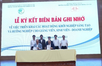 BỘ GD&ĐT TẶNG BẰNG KHEN VINH DANH NHÀ TRƯỜNG ĐÃ TÍCH CỰC  THAM GIA HOẠT ĐỘNG KHỞI NGHIỆP THEO ĐỀ ÁN 1665 CỦA CHÍNH PHỦ - Bài phỏng vấn trên Báo tuổi trẻ với chủ đề STARTUP -